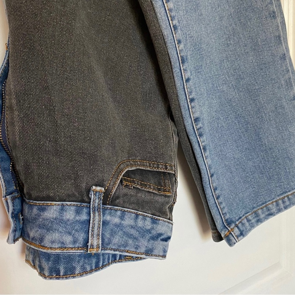 Jeans - Picture 2 of 12